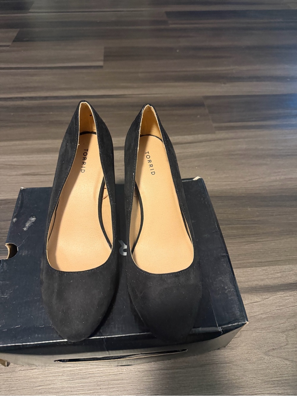 torrid Black Suede Classic Round-Toe Pumps